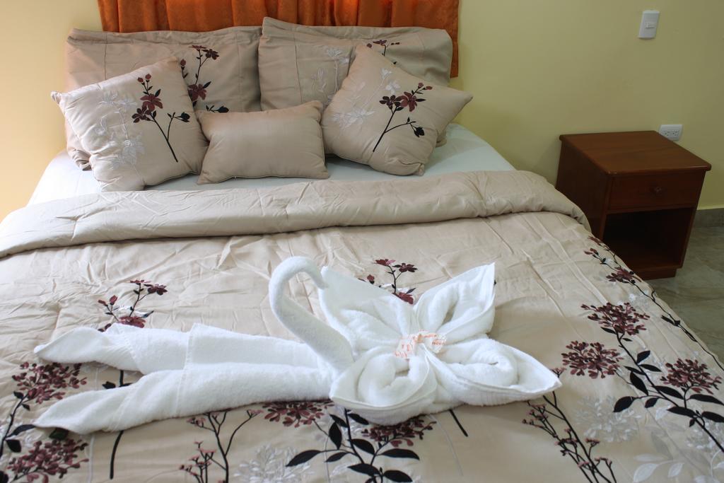 Hostal Espana 阿约拉港 外观 照片