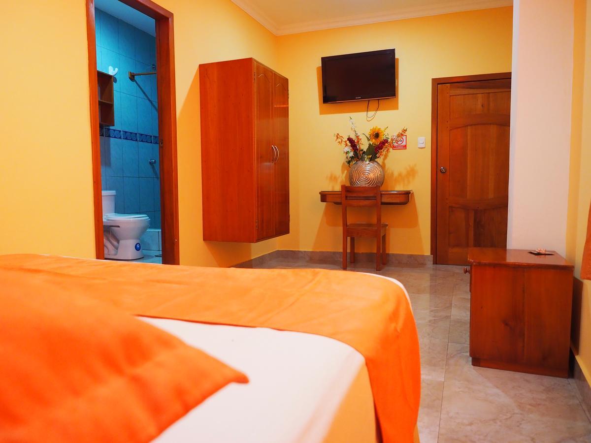 Hostal Espana 阿约拉港 外观 照片