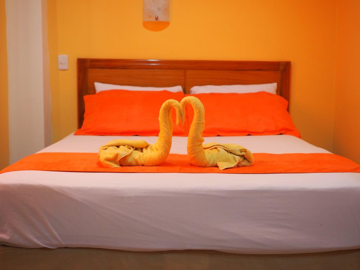 Hostal Espana 阿约拉港 外观 照片