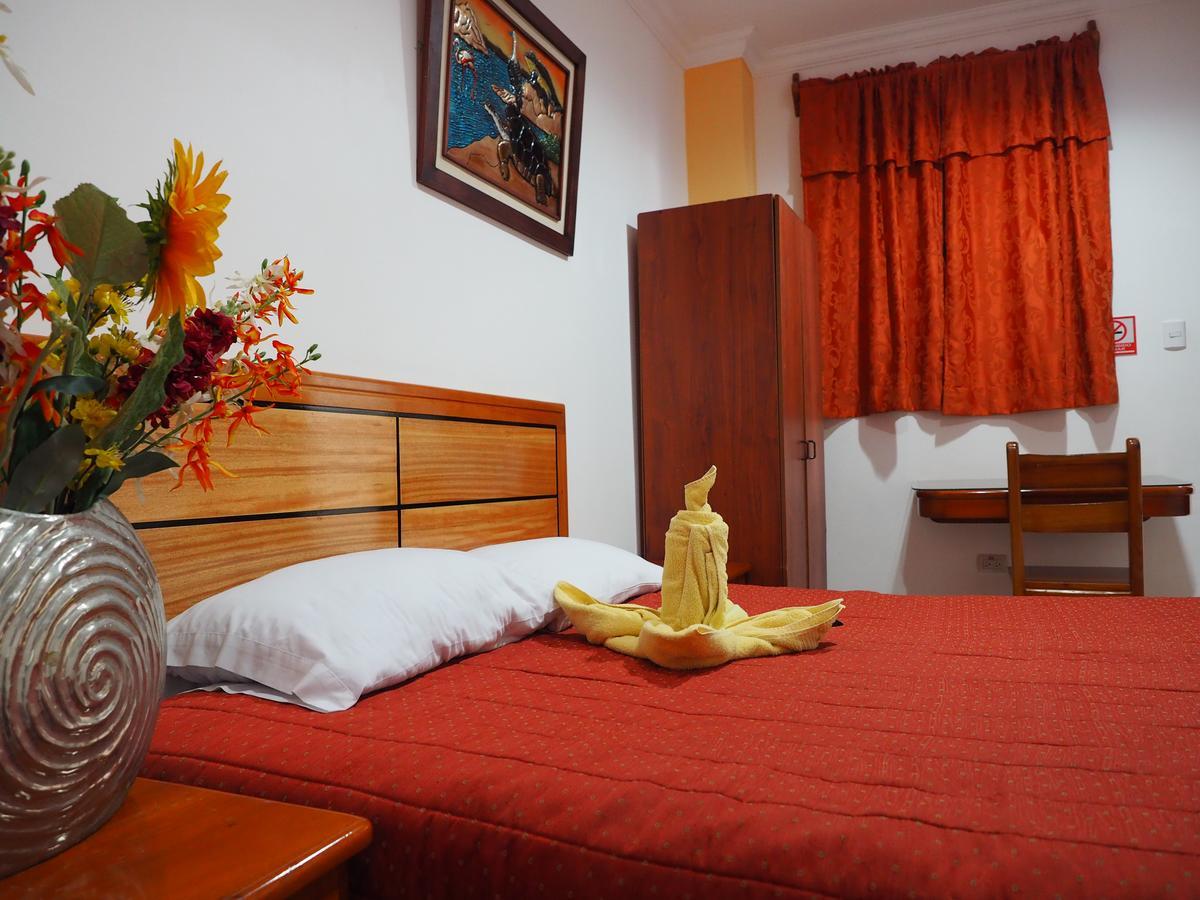 Hostal Espana 阿约拉港 外观 照片