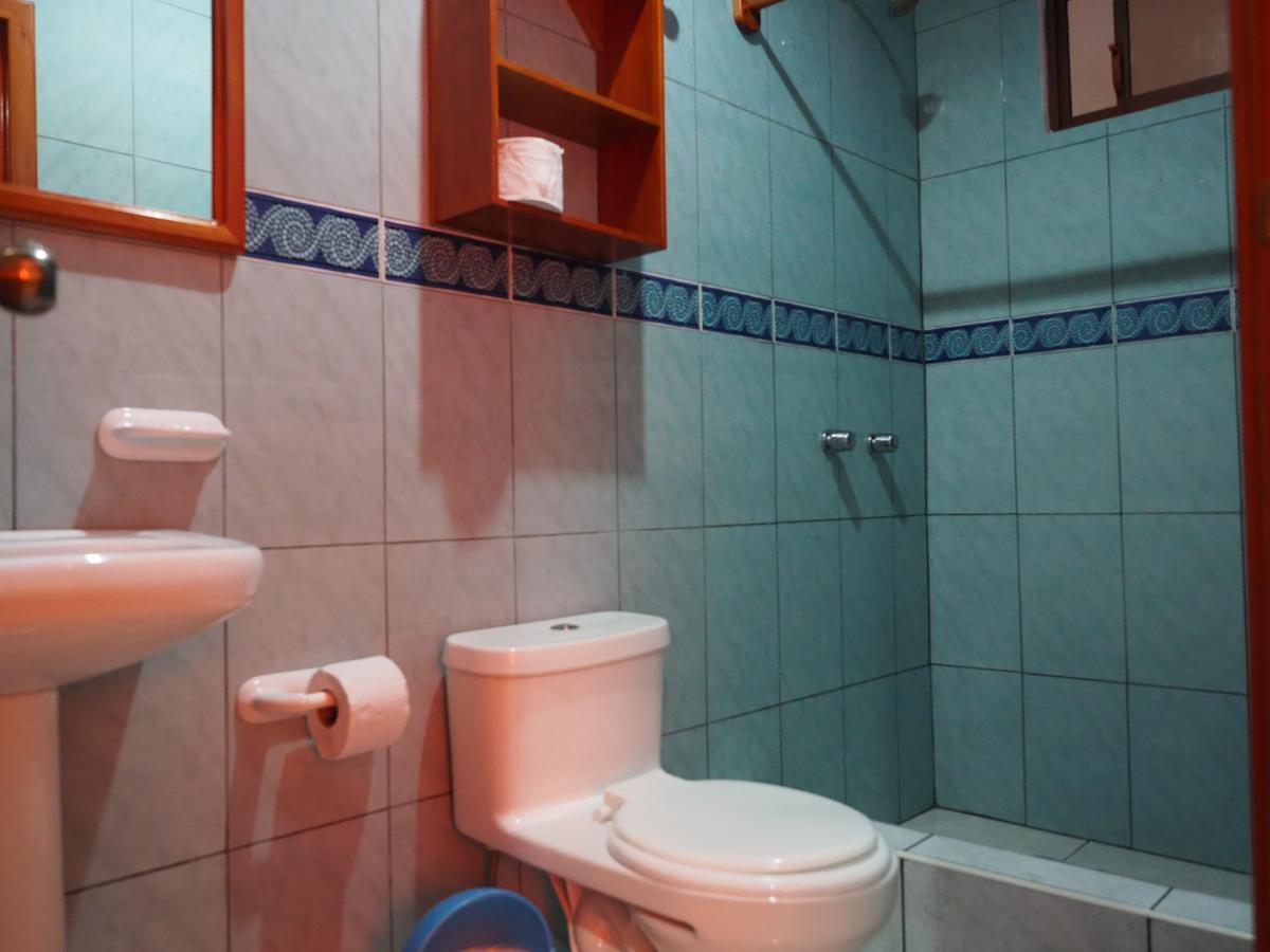 Hostal Espana 阿约拉港 外观 照片