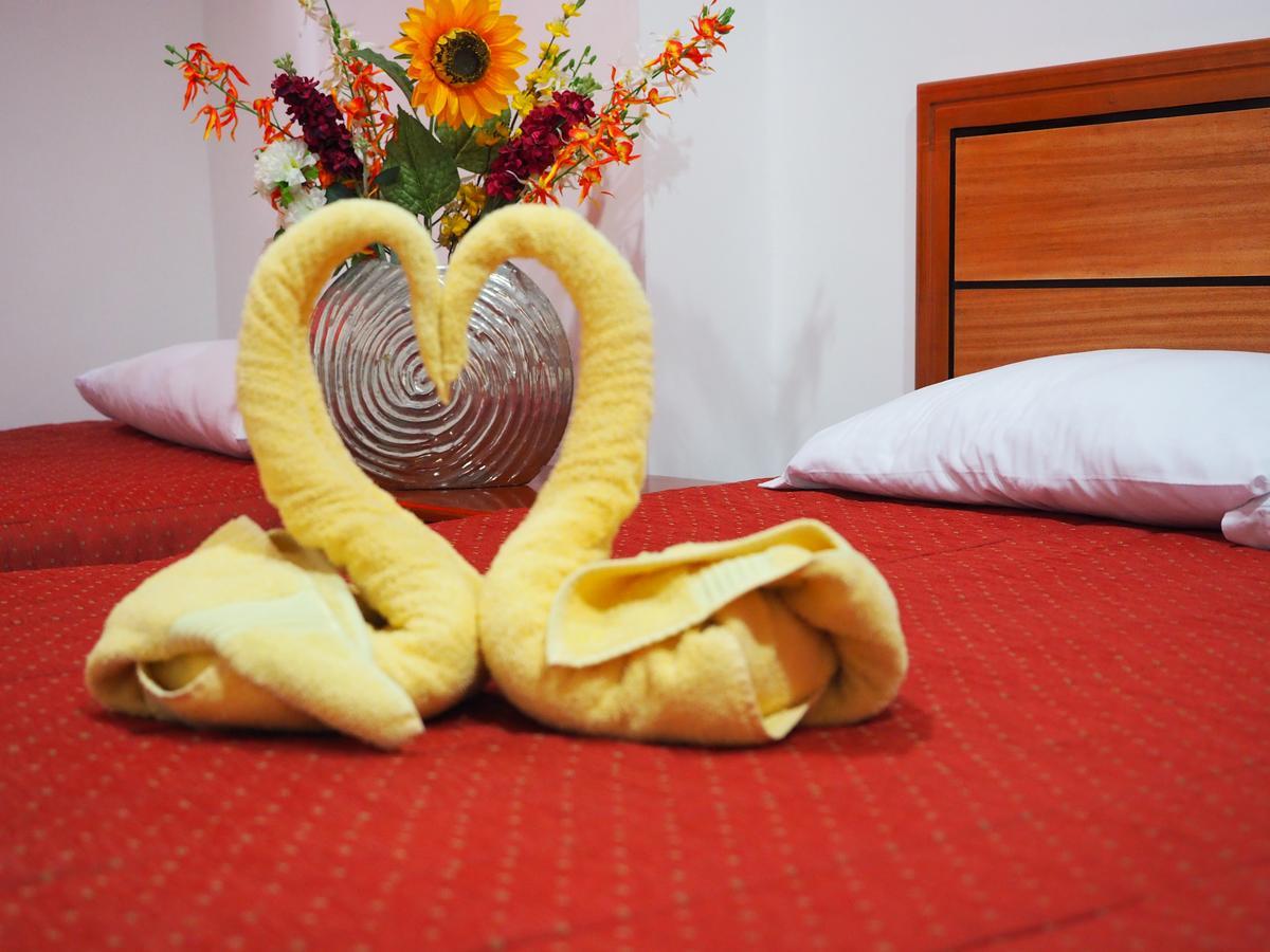 Hostal Espana 阿约拉港 外观 照片