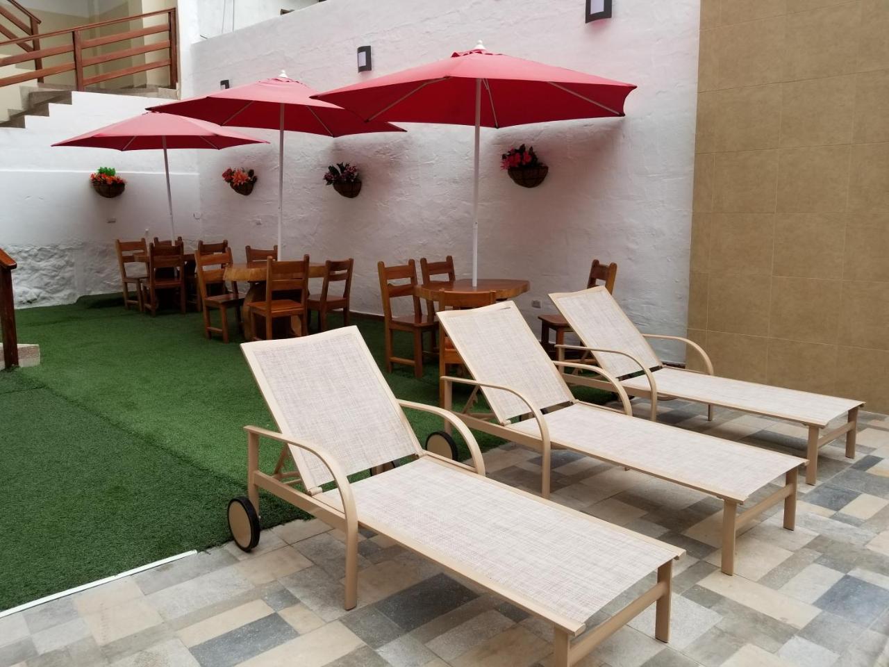 Hostal Espana 阿约拉港 外观 照片